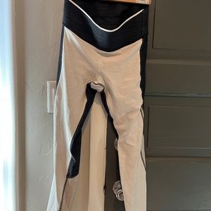 Outdoor Voices Leggings